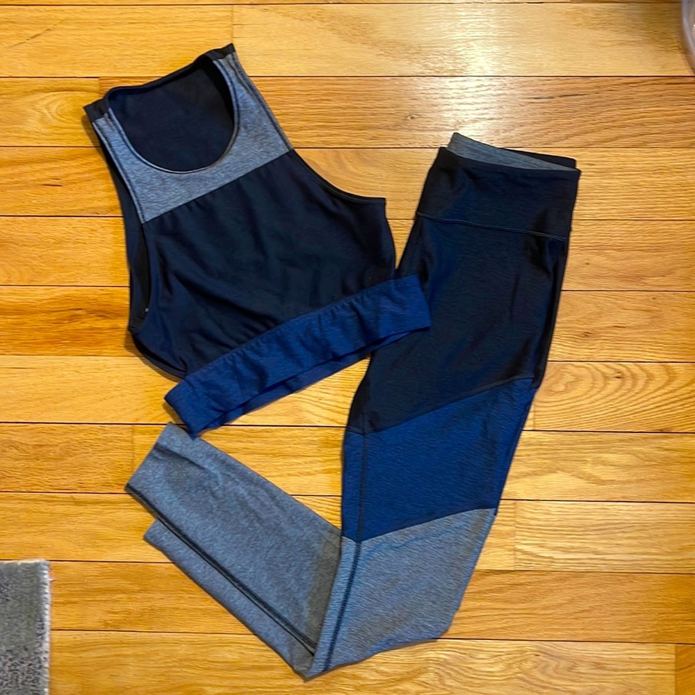 Outdoor voices black/navy/graphite color block MATCHING SET